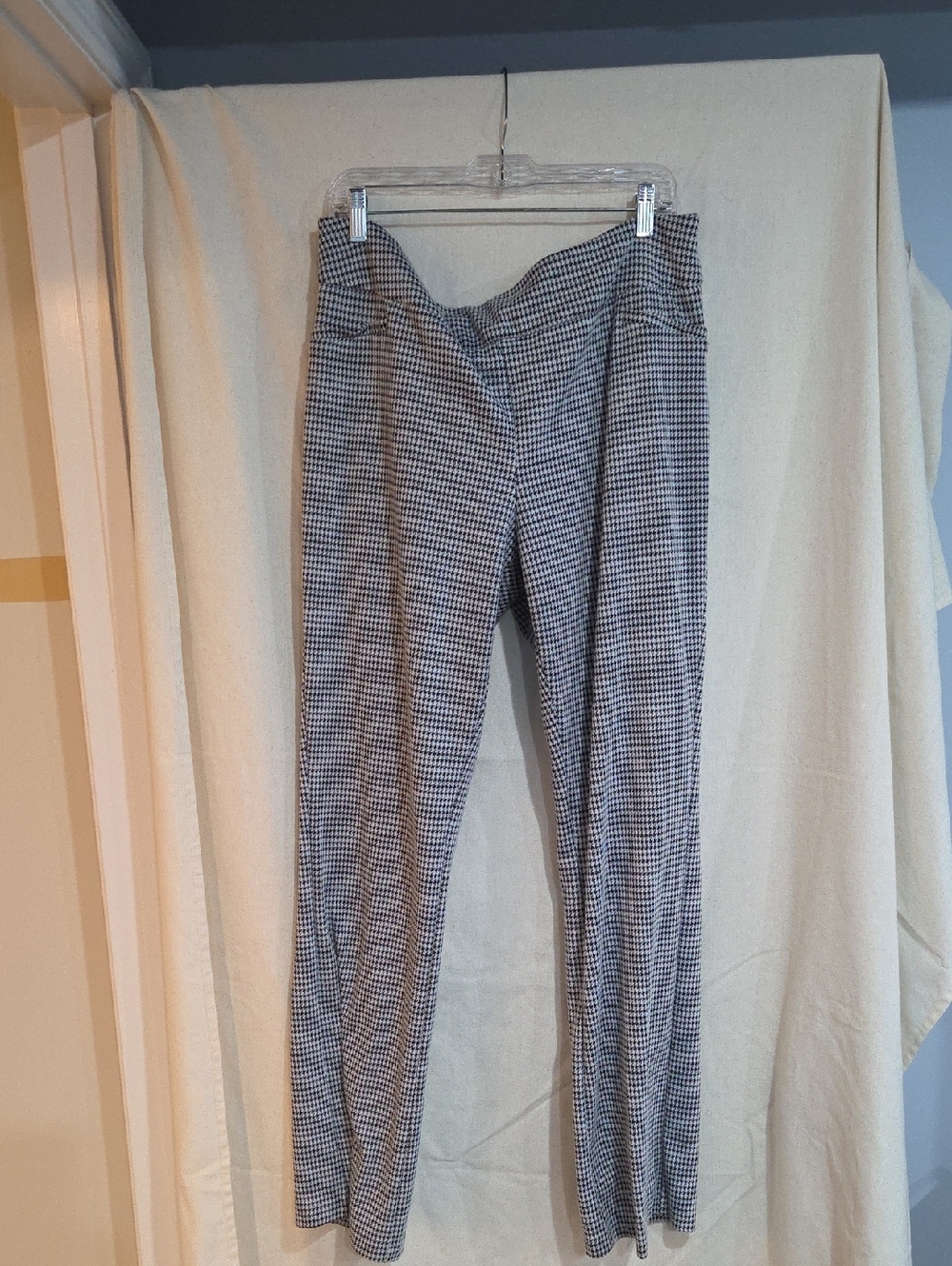 New York & Company Black and White Houndstooth Boot Cut Pants